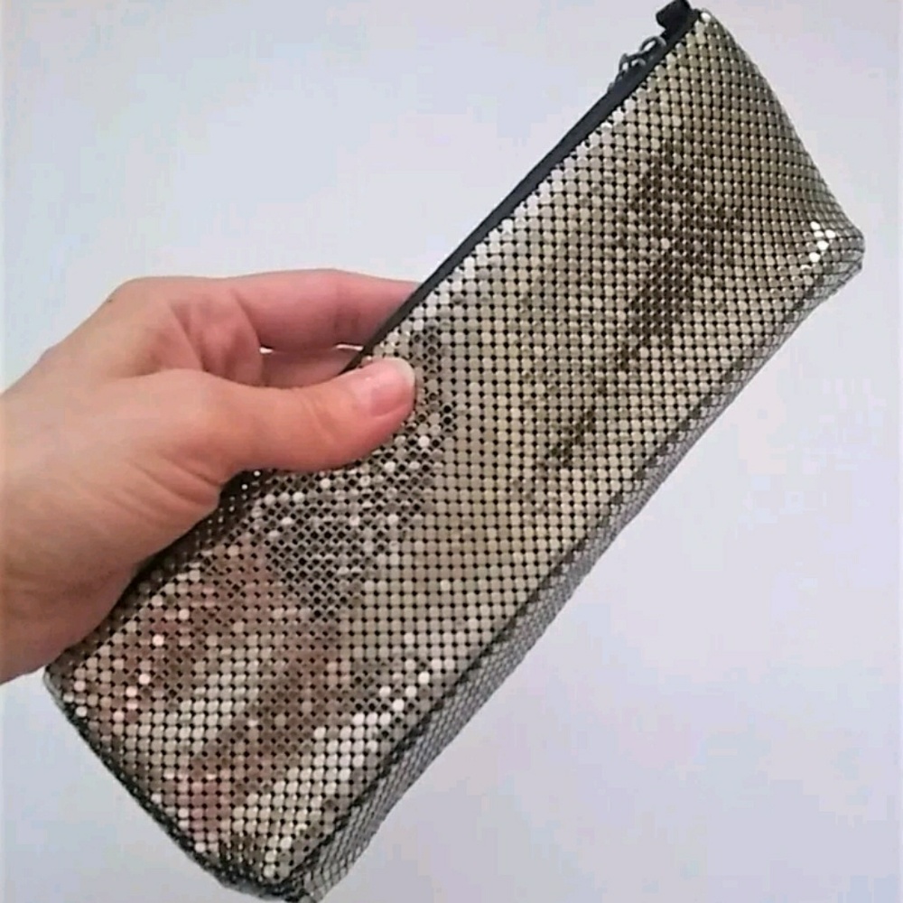 Whiting And Davis Silver Mesh Clutch - image 2